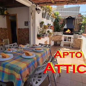 Atico, Terraza Y Barbacoa 3*, Barcelona Spanje